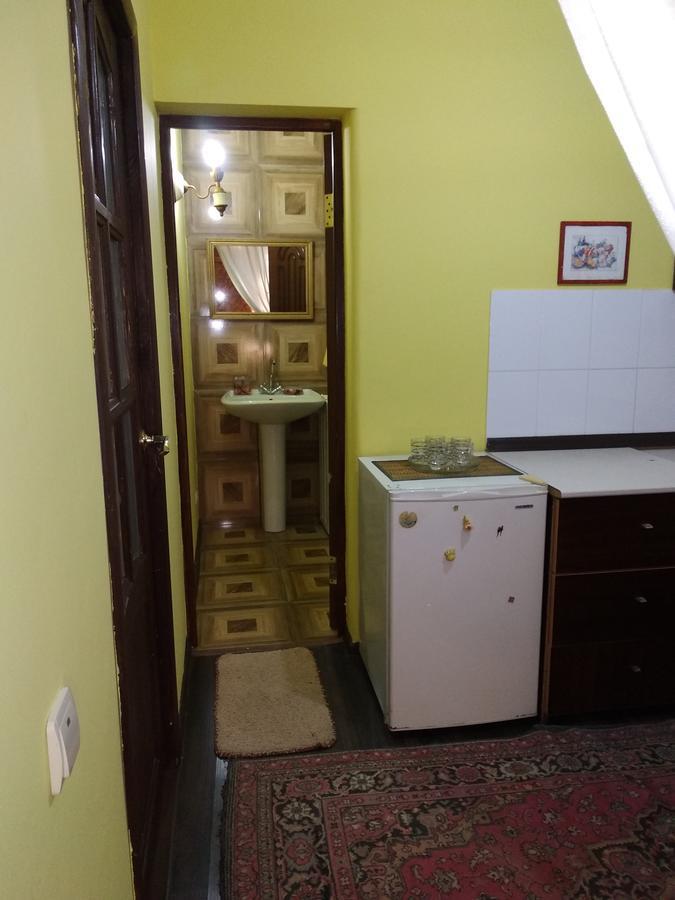 Apartment On Dzhonua Street Σουχούμι Εξωτερικό φωτογραφία